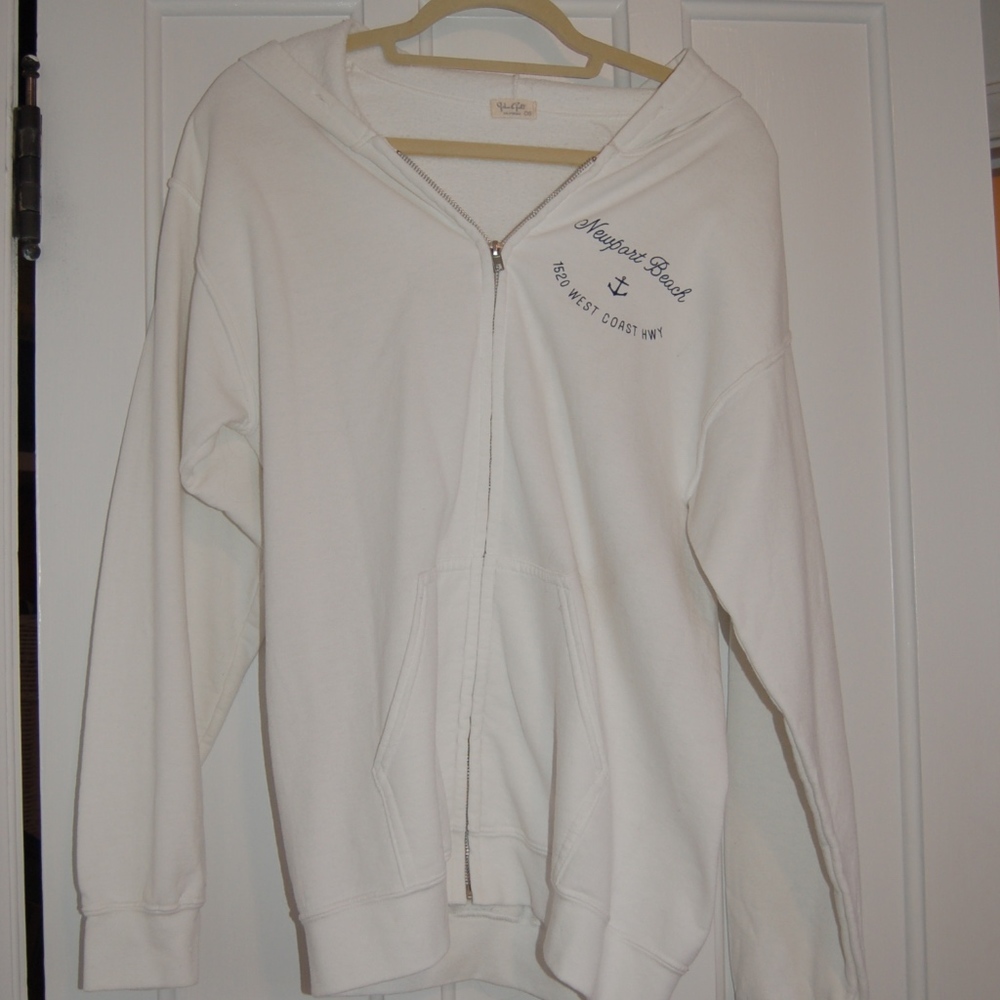Brandy Melville Sweatshirt